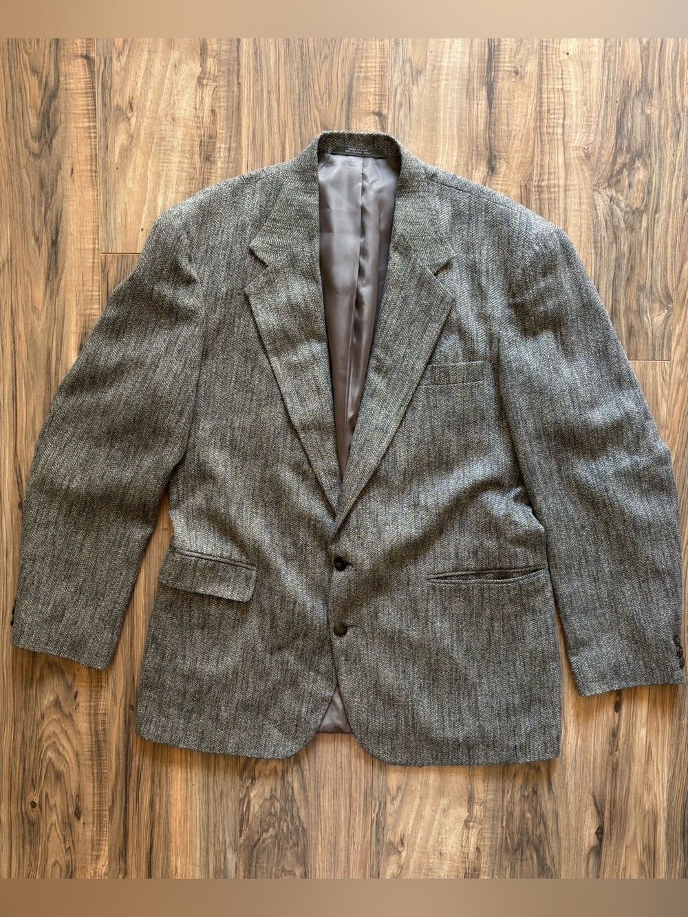 Vintage 1980s Haggar Made in USA Herringbone Tweed Wool Blazer Sport Coat.